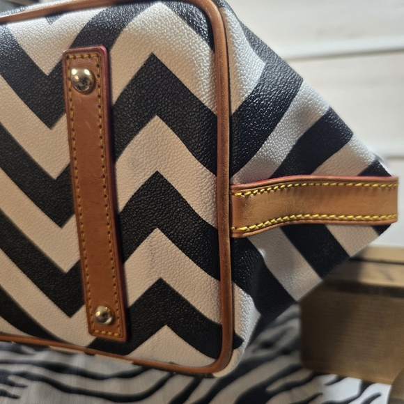 Dooney & Bourke  leather tote - Picture 12 of 16